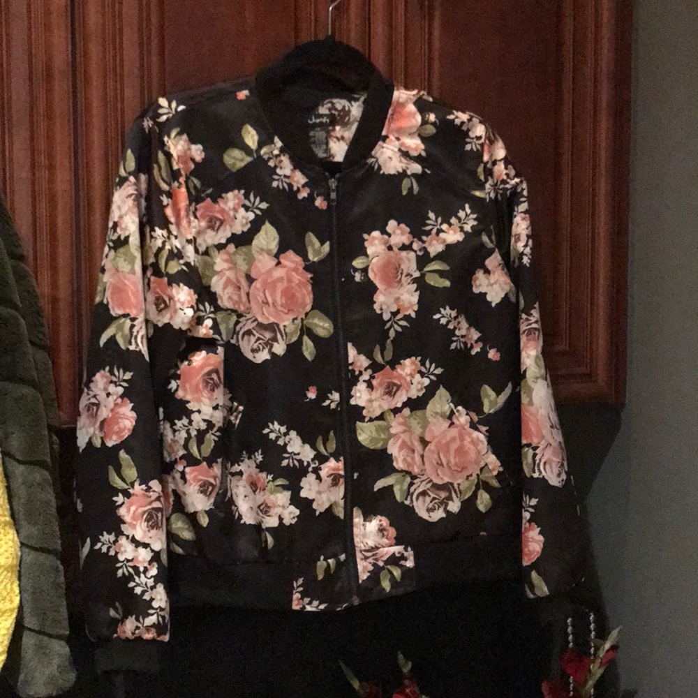 Justify Jacket - image 2